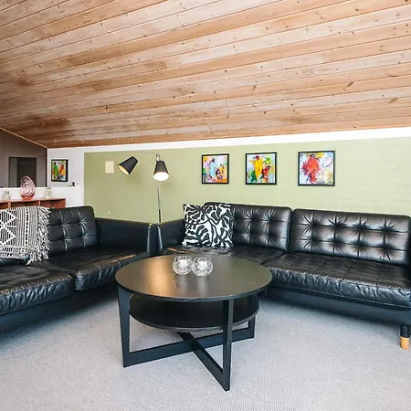 5 Star Holiday Home In Blavand Hébergement de vacances *